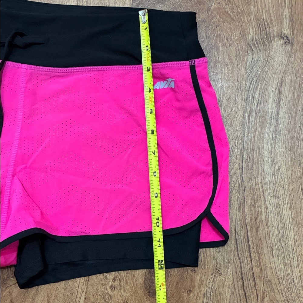 Avia Vibrant Pink and Black Sports Shorts Pre owned Like new condition - Picture 5 of 8